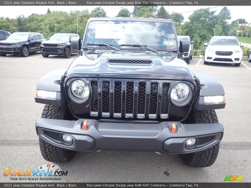 2023 Jeep Gladiator Mojave 4x4 Black / Black Photo #8