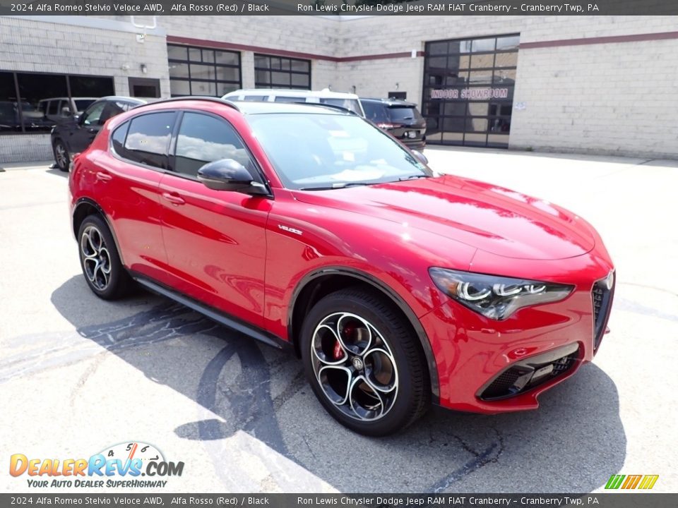 Front 3/4 View of 2024 Alfa Romeo Stelvio Veloce AWD Photo #7