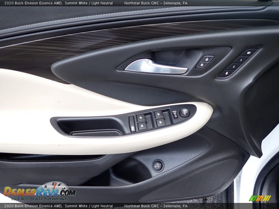 Door Panel of 2020 Buick Envision Essence AWD Photo #20