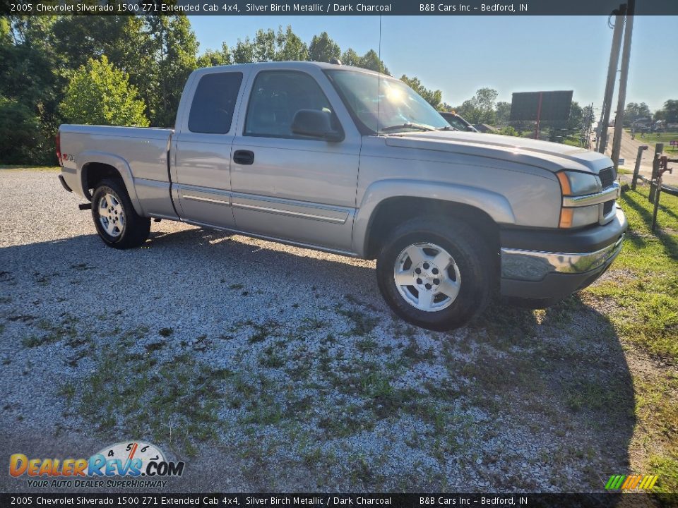 2005 Chevrolet Silverado 1500 Z71 Extended Cab 4x4 Silver Birch Metallic / Dark Charcoal Photo #1