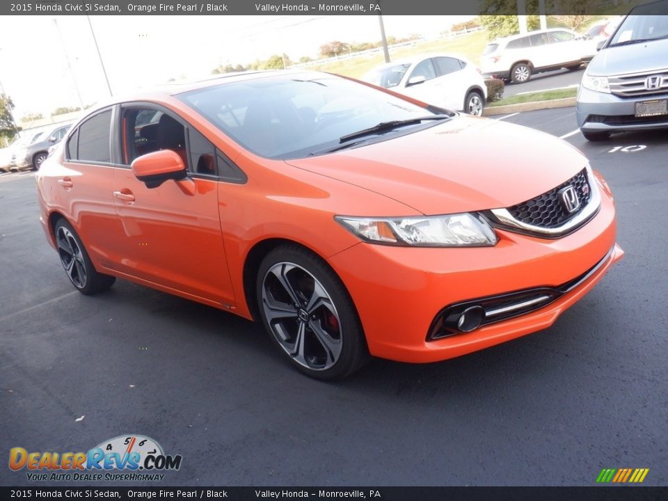 Front 3/4 View of 2015 Honda Civic Si Sedan Photo #4