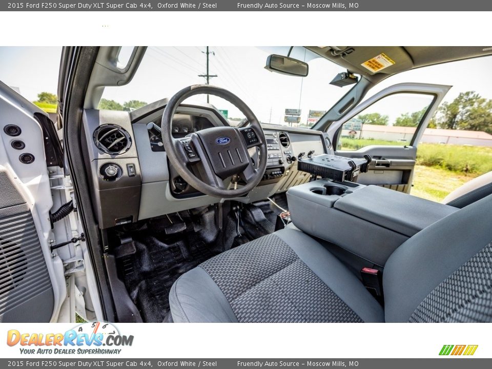 2015 Ford F250 Super Duty XLT Super Cab 4x4 Oxford White / Steel Photo #19