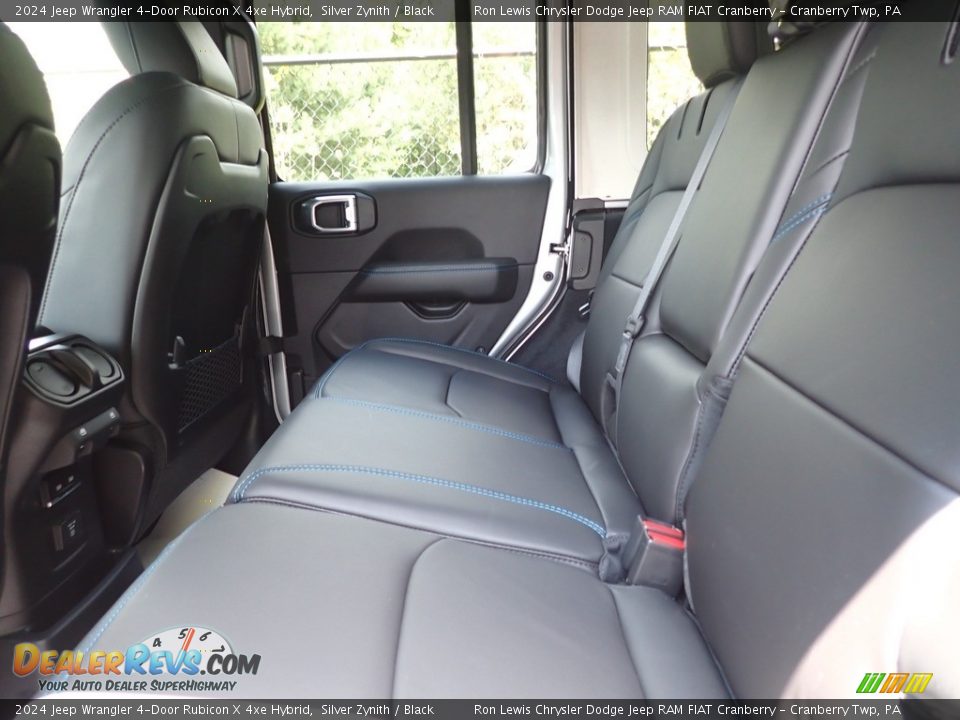 2024 Jeep Wrangler 4-Door Rubicon X 4xe Hybrid Silver Zynith / Black Photo #9