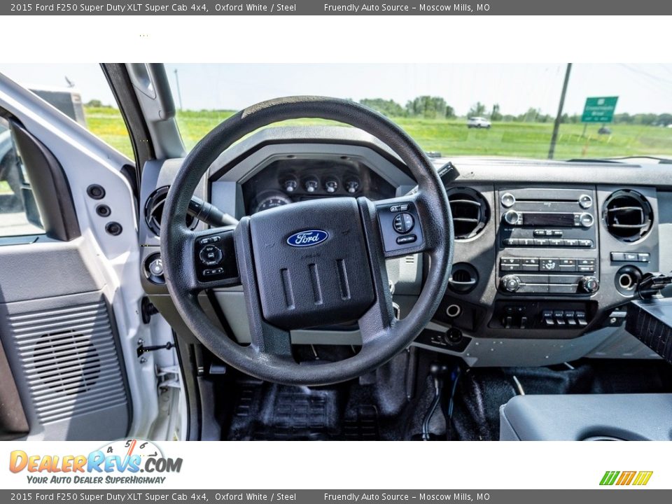 2015 Ford F250 Super Duty XLT Super Cab 4x4 Oxford White / Steel Photo #25