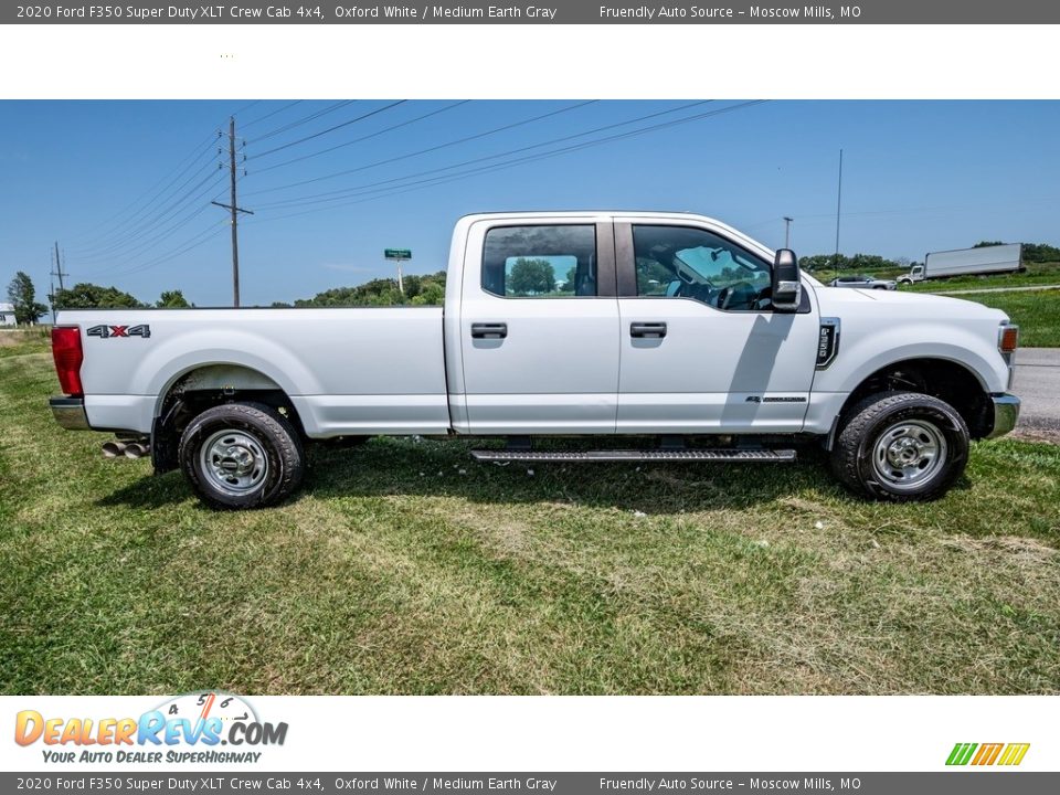 2020 Ford F350 Super Duty XLT Crew Cab 4x4 Oxford White / Medium Earth Gray Photo #3