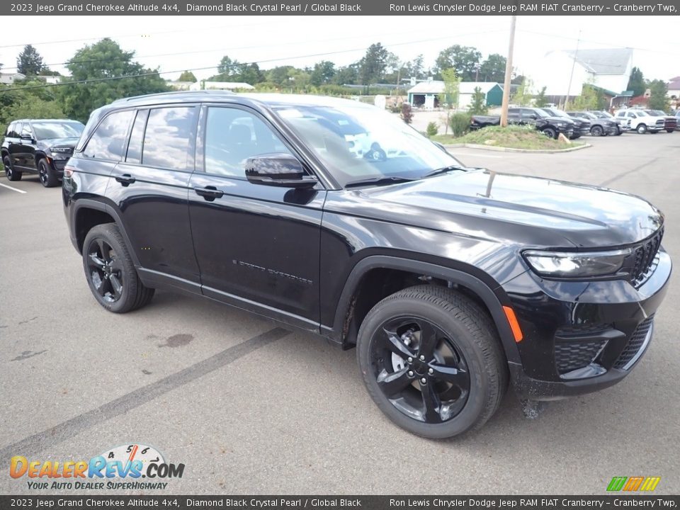 2023 Jeep Grand Cherokee Altitude 4x4 Diamond Black Crystal Pearl / Global Black Photo #7