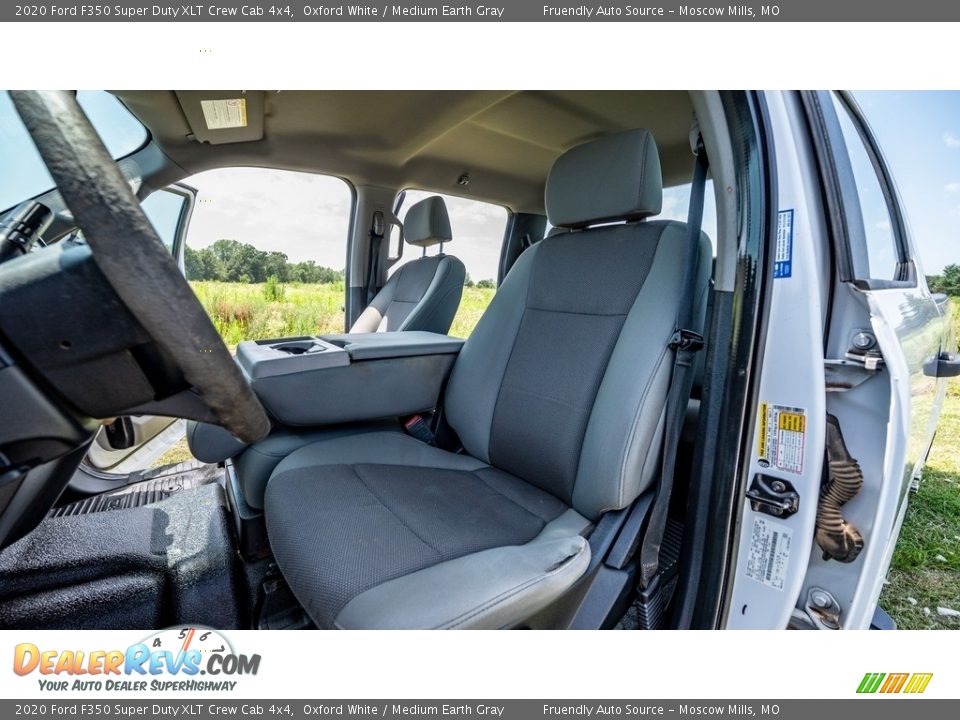 2020 Ford F350 Super Duty XLT Crew Cab 4x4 Oxford White / Medium Earth Gray Photo #17