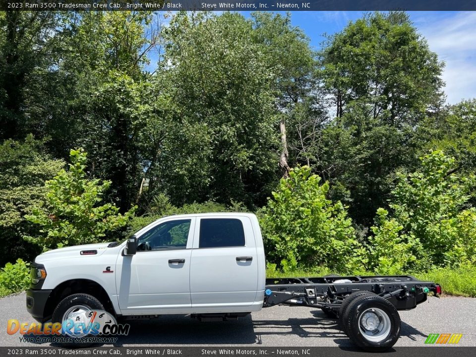 Bright White 2023 Ram 3500 Tradesman Crew Cab Photo #1