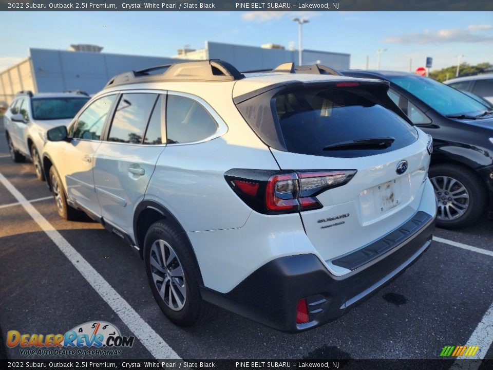 2022 Subaru Outback 2.5i Premium Crystal White Pearl / Slate Black Photo #4