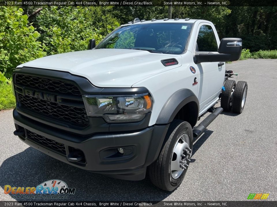 2023 Ram 4500 Tradesman Regular Cab 4x4 Chassis Bright White / Diesel Gray/Black Photo #2