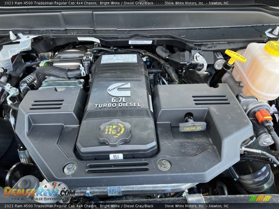 2023 Ram 4500 Tradesman Regular Cab 4x4 Chassis 6.7 Liter OHV 24-Valve Cummins Turbo-Diesel Inline 6 Cylinder Engine Photo #7