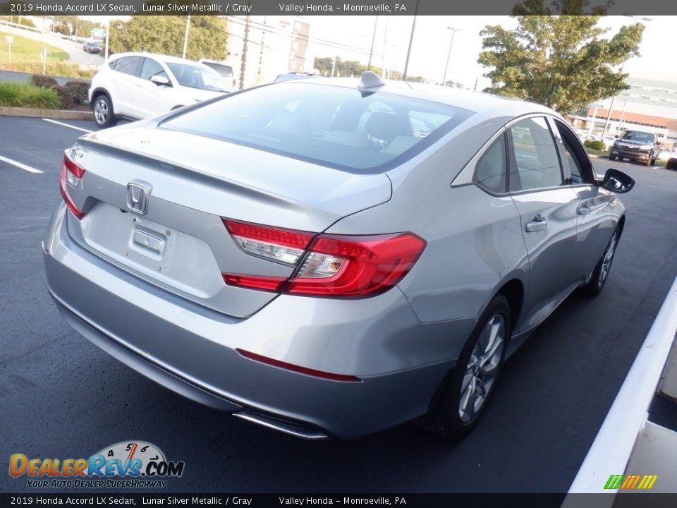 2019 Honda Accord LX Sedan Lunar Silver Metallic / Gray Photo #6