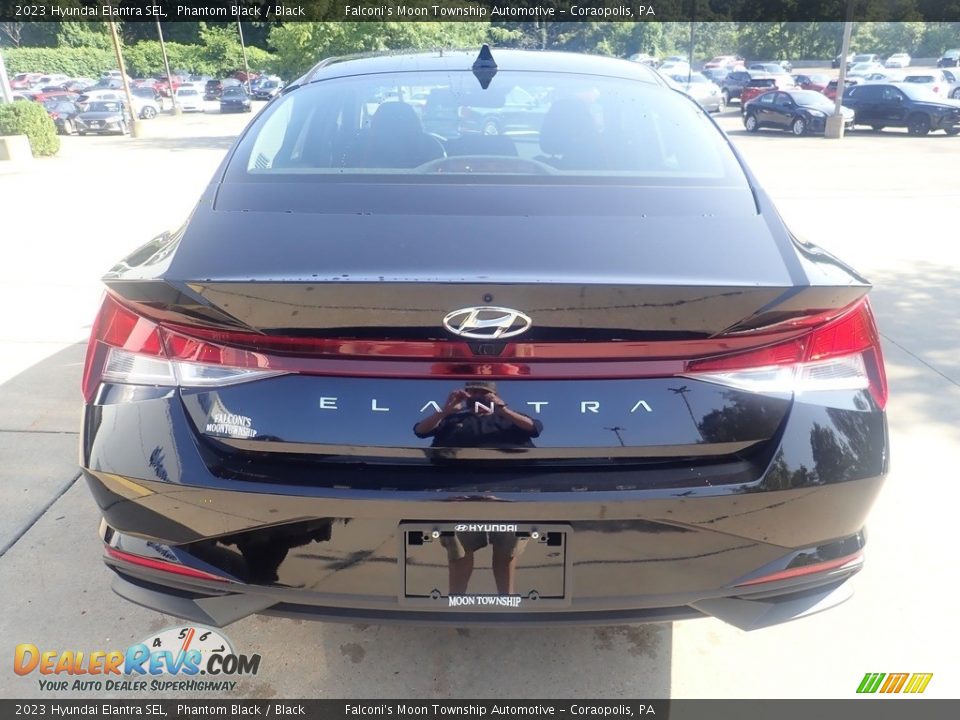 2023 Hyundai Elantra SEL Phantom Black / Black Photo #3