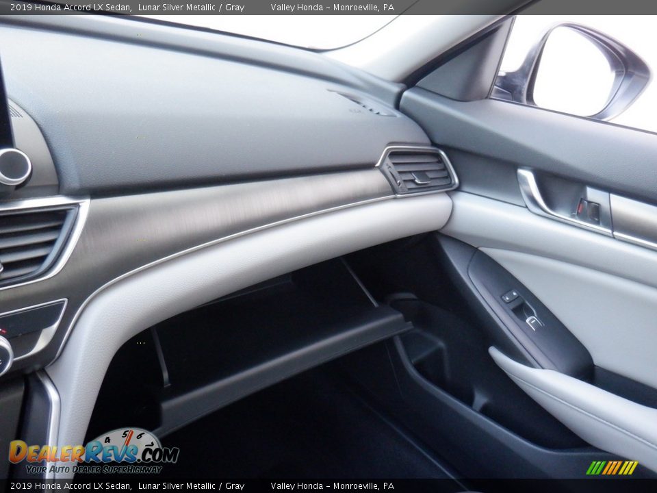 2019 Honda Accord LX Sedan Lunar Silver Metallic / Gray Photo #21