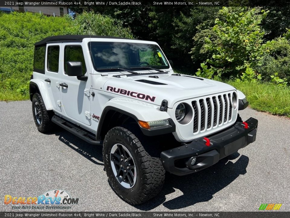 Front 3/4 View of 2021 Jeep Wrangler Unlimited Rubicon 4x4 Photo #5