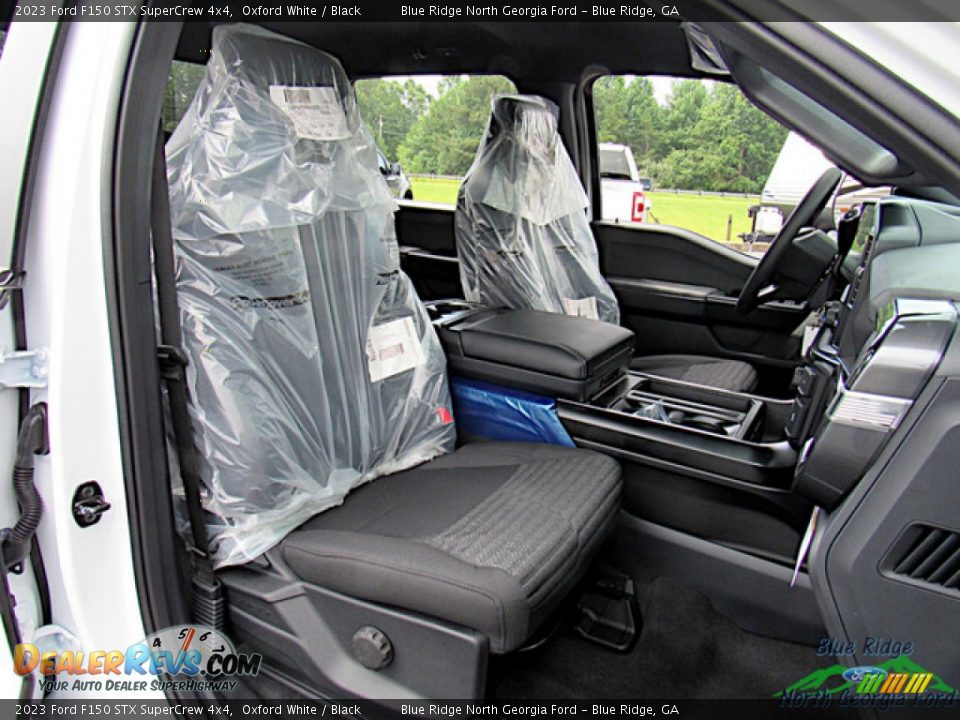 2023 Ford F150 STX SuperCrew 4x4 Oxford White / Black Photo #12