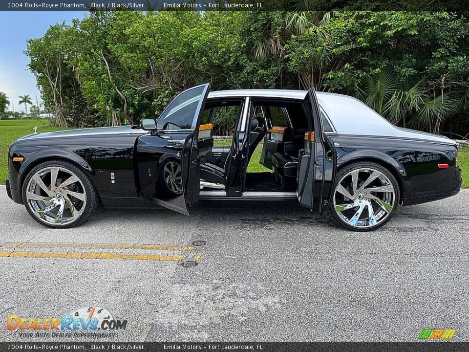 Black 2004 Rolls-Royce Phantom  Photo #2