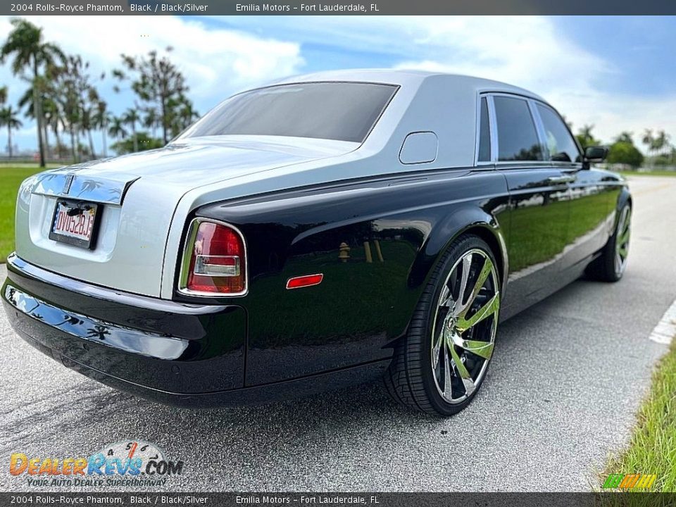 2004 Rolls-Royce Phantom Black / Black/Silver Photo #3