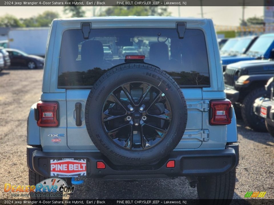 2024 Jeep Wrangler 4-Door Sahara 4xe Hybrid Earl / Black Photo #6