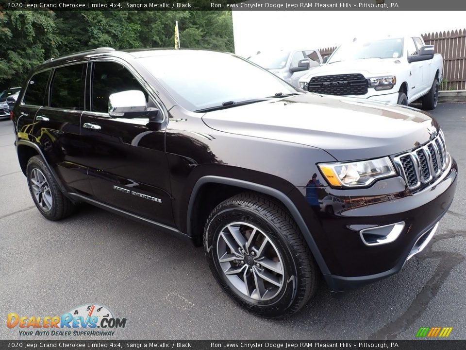 Front 3/4 View of 2020 Jeep Grand Cherokee Limited 4x4 Photo #8
