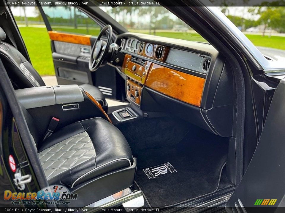 Black/Silver Interior - 2004 Rolls-Royce Phantom  Photo #14