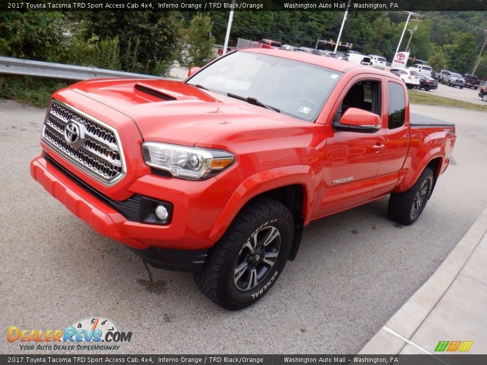 2017 Toyota Tacoma TRD Sport Access Cab 4x4 Inferno Orange / TRD Black/Orange Photo #14