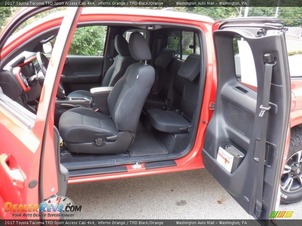 2017 Toyota Tacoma TRD Sport Access Cab 4x4 Inferno Orange / TRD Black/Orange Photo #26