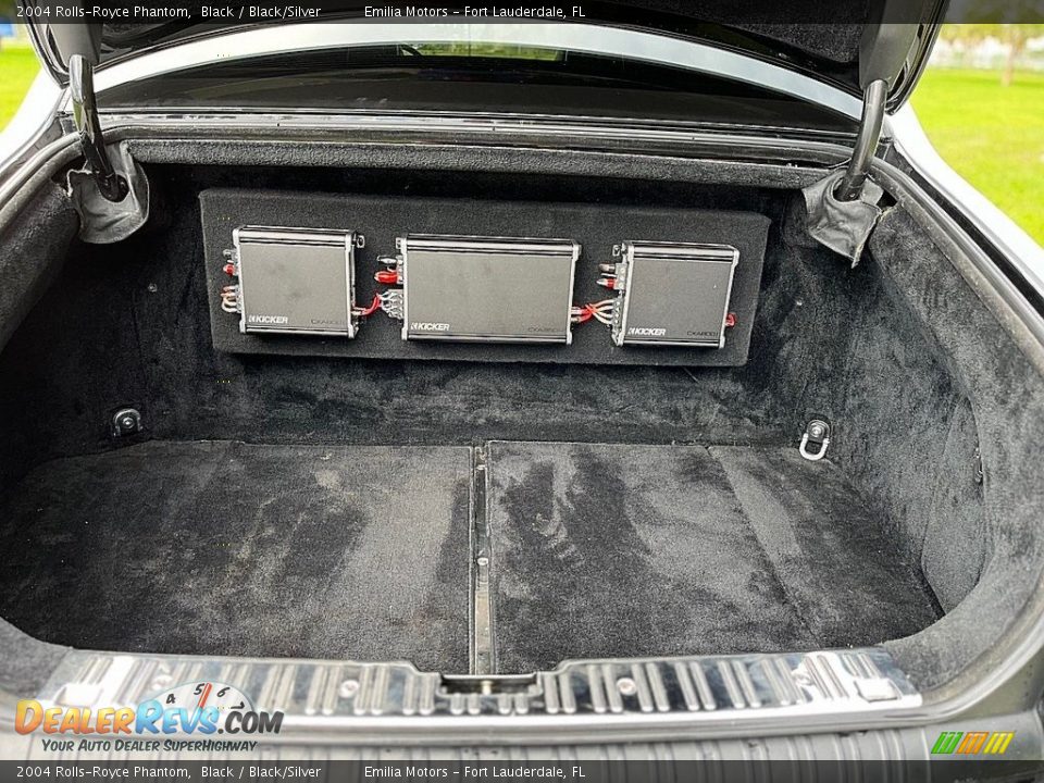 2004 Rolls-Royce Phantom  Trunk Photo #29