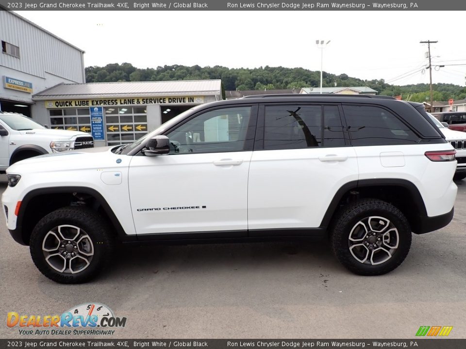 2023 Jeep Grand Cherokee Trailhawk 4XE Bright White / Global Black Photo #2