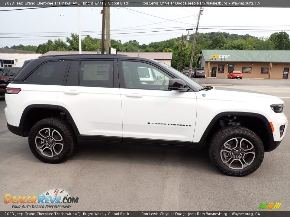 2023 Jeep Grand Cherokee Trailhawk 4XE Bright White / Global Black Photo #7