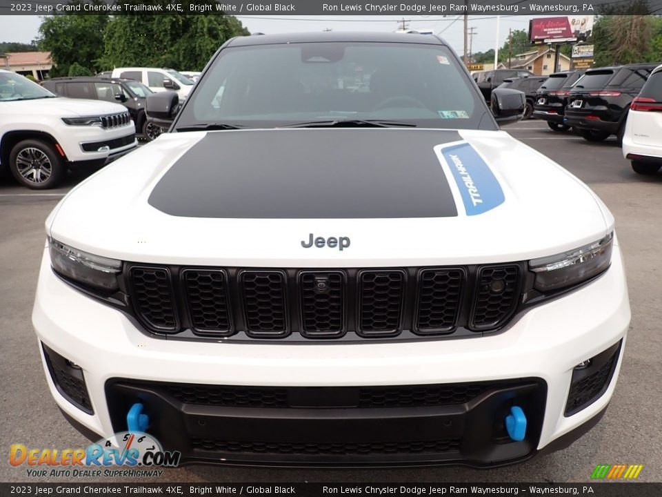 2023 Jeep Grand Cherokee Trailhawk 4XE Bright White / Global Black Photo #9