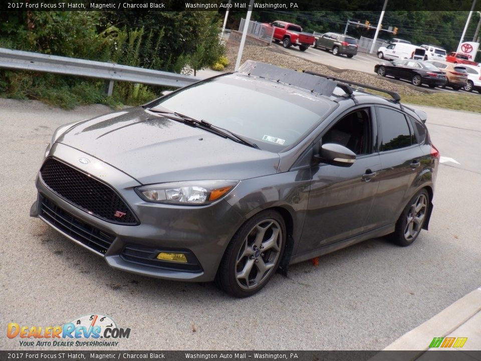 2017 Ford Focus ST Hatch Magnetic / Charcoal Black Photo #13
