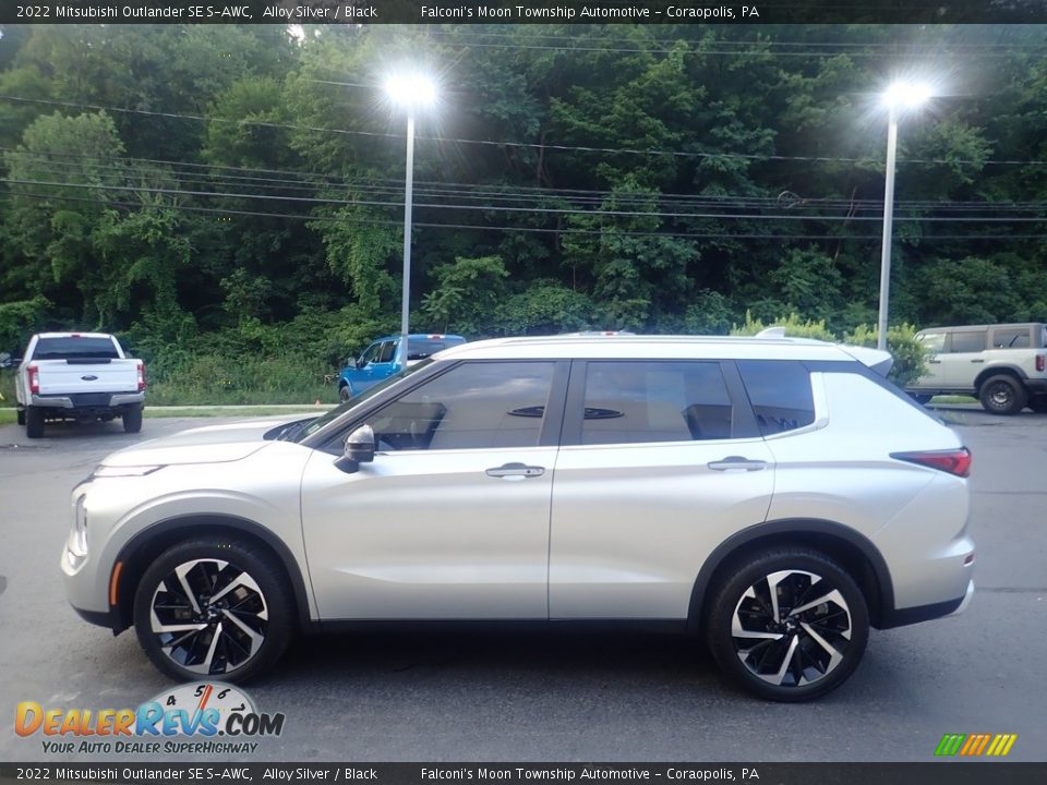 Alloy Silver 2022 Mitsubishi Outlander SE S-AWC Photo #6