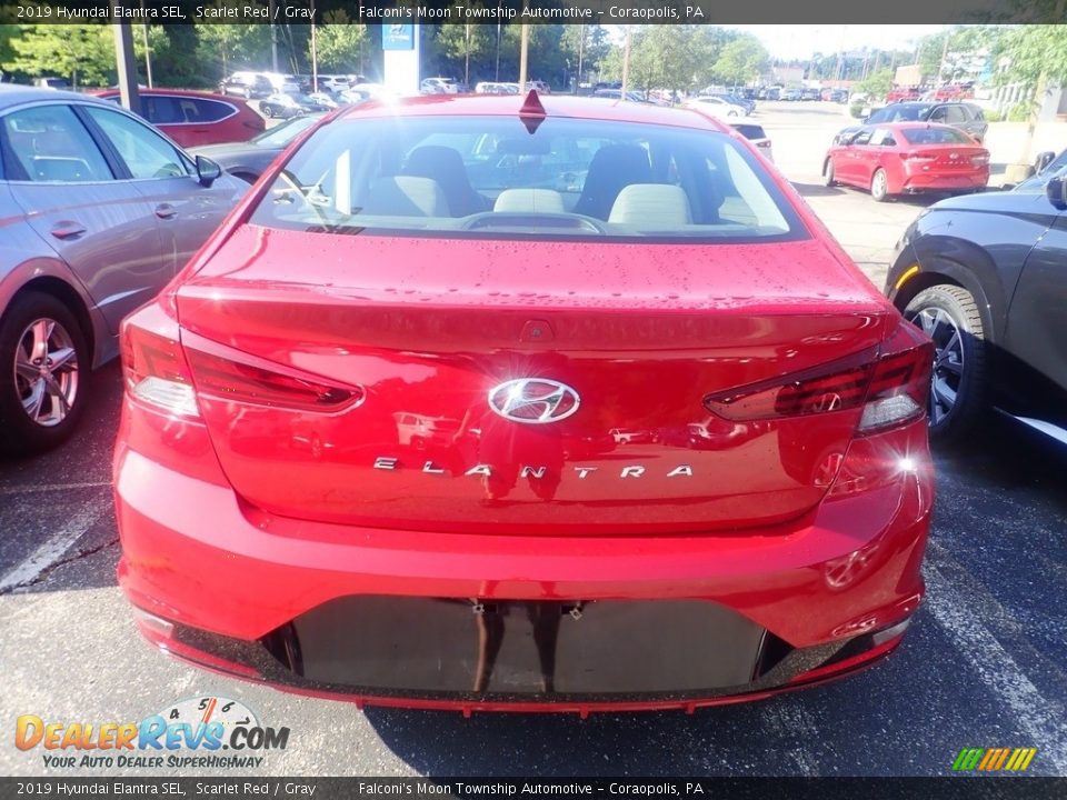 2019 Hyundai Elantra SEL Scarlet Red / Gray Photo #3