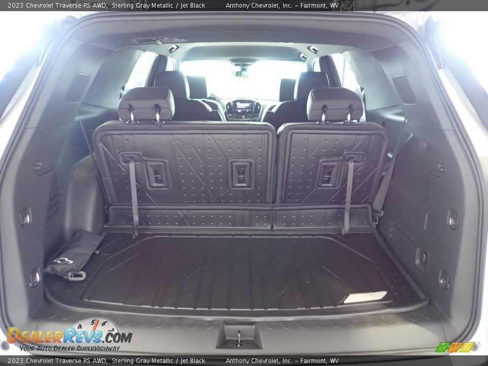 2023 Chevrolet Traverse RS AWD Sterling Gray Metallic / Jet Black Photo #5