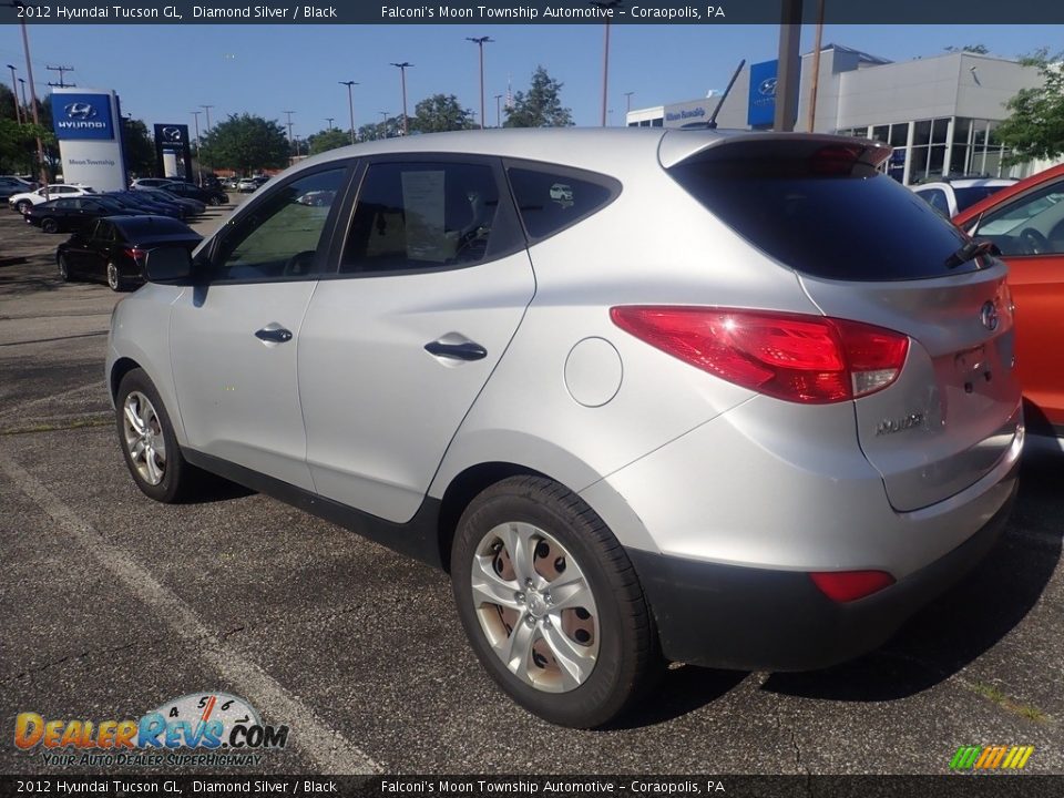 2012 Hyundai Tucson GL Diamond Silver / Black Photo #2