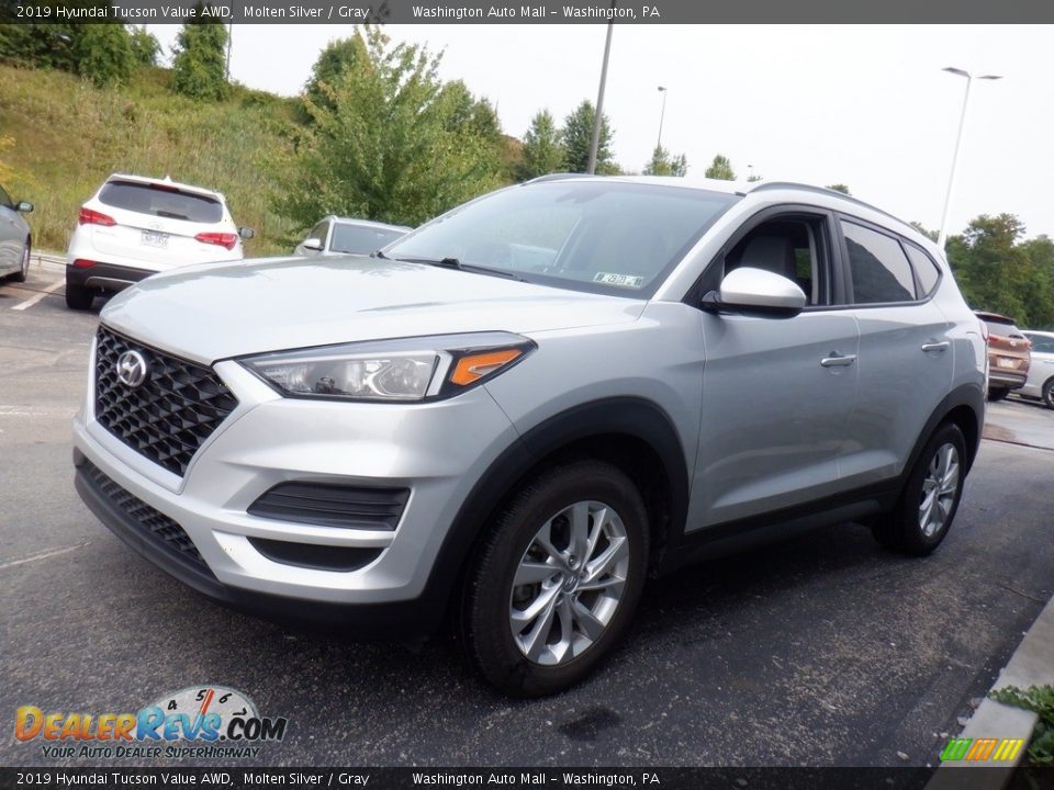 Front 3/4 View of 2019 Hyundai Tucson Value AWD Photo #5