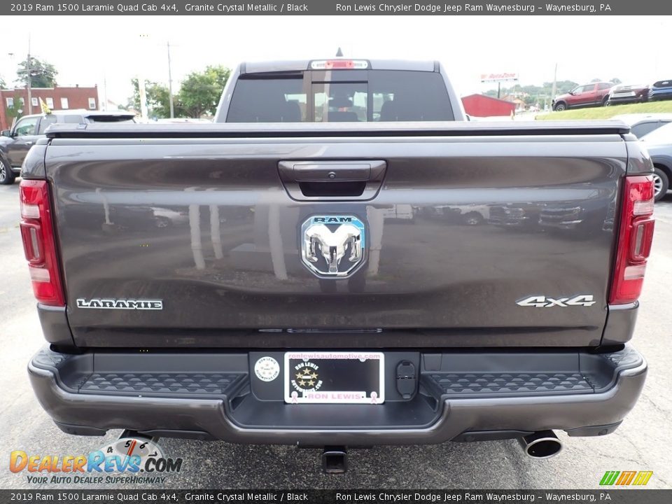 2019 Ram 1500 Laramie Quad Cab 4x4 Granite Crystal Metallic / Black Photo #4