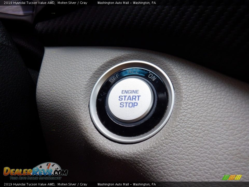 Controls of 2019 Hyundai Tucson Value AWD Photo #18