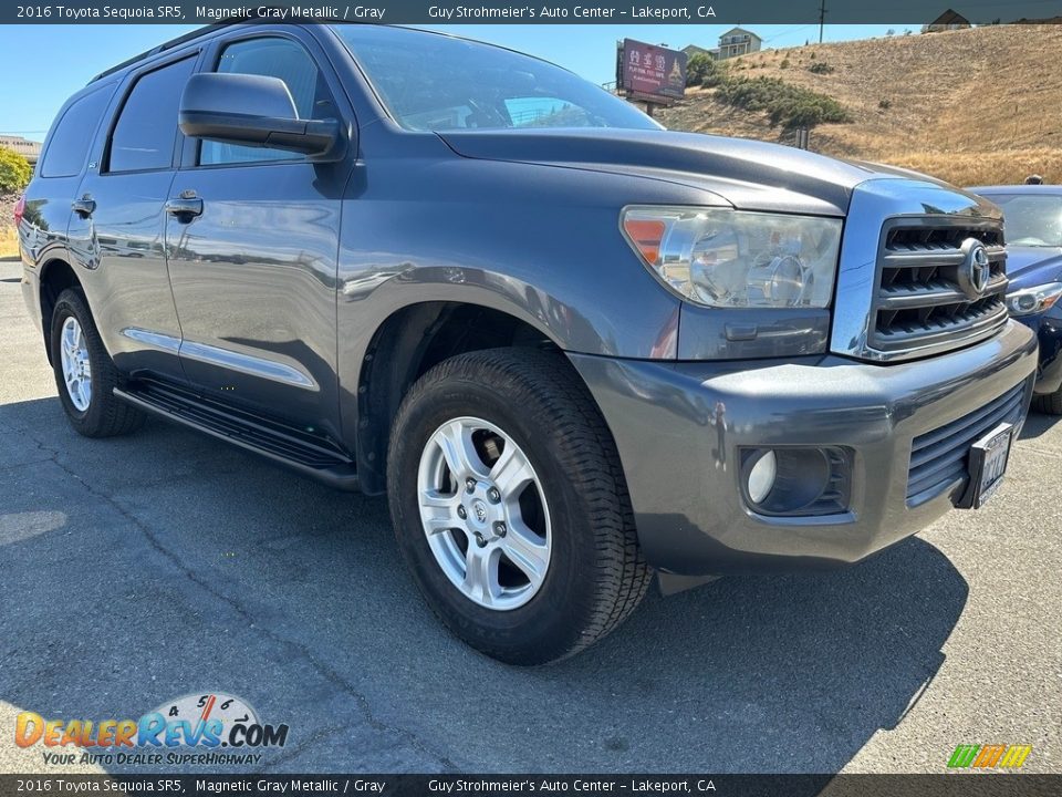 2016 Toyota Sequoia SR5 Magnetic Gray Metallic / Gray Photo #1