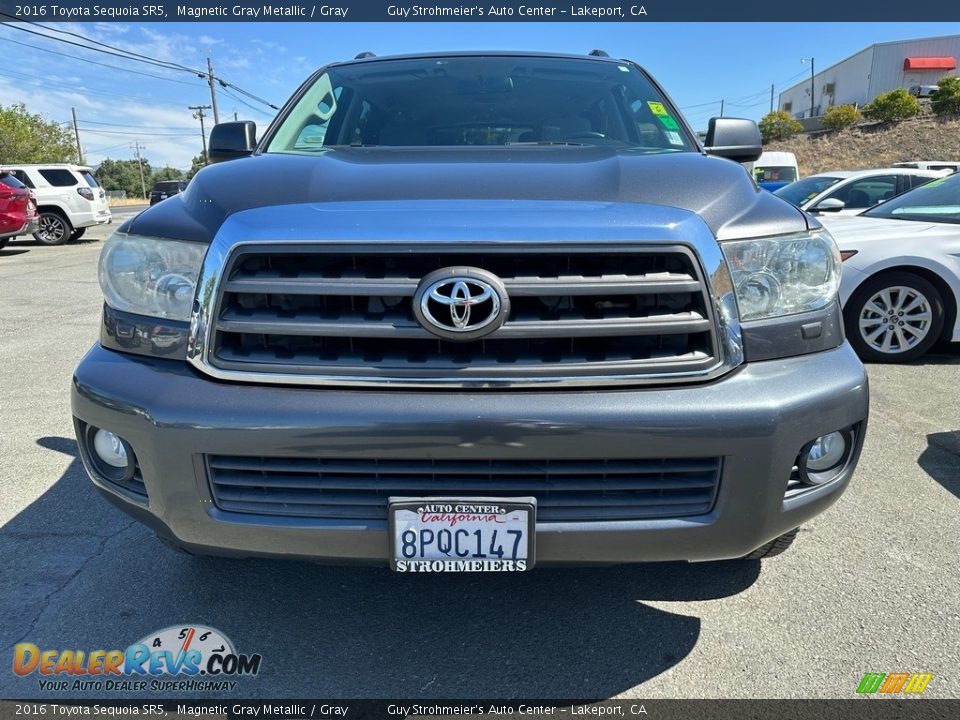 2016 Toyota Sequoia SR5 Magnetic Gray Metallic / Gray Photo #2