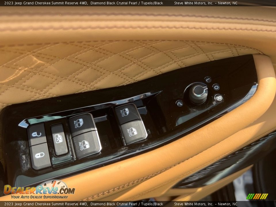 Door Panel of 2023 Jeep Grand Cherokee Summit Reserve 4WD Photo #11