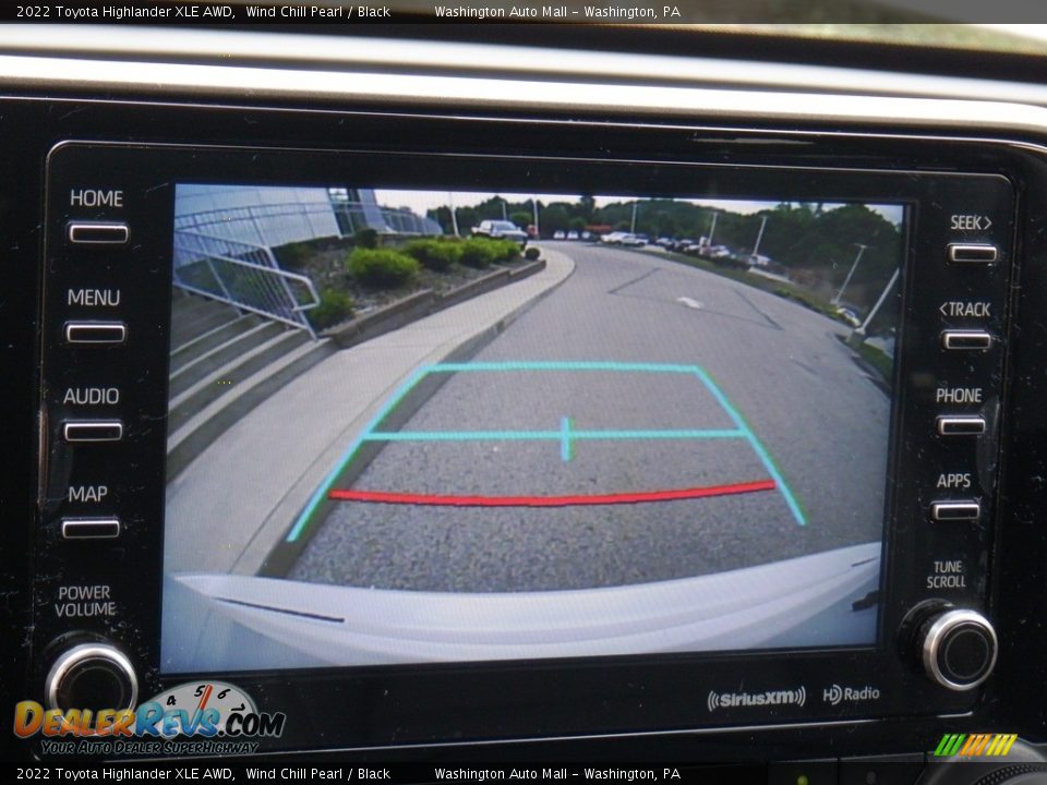 2022 Toyota Highlander XLE AWD Wind Chill Pearl / Black Photo #6