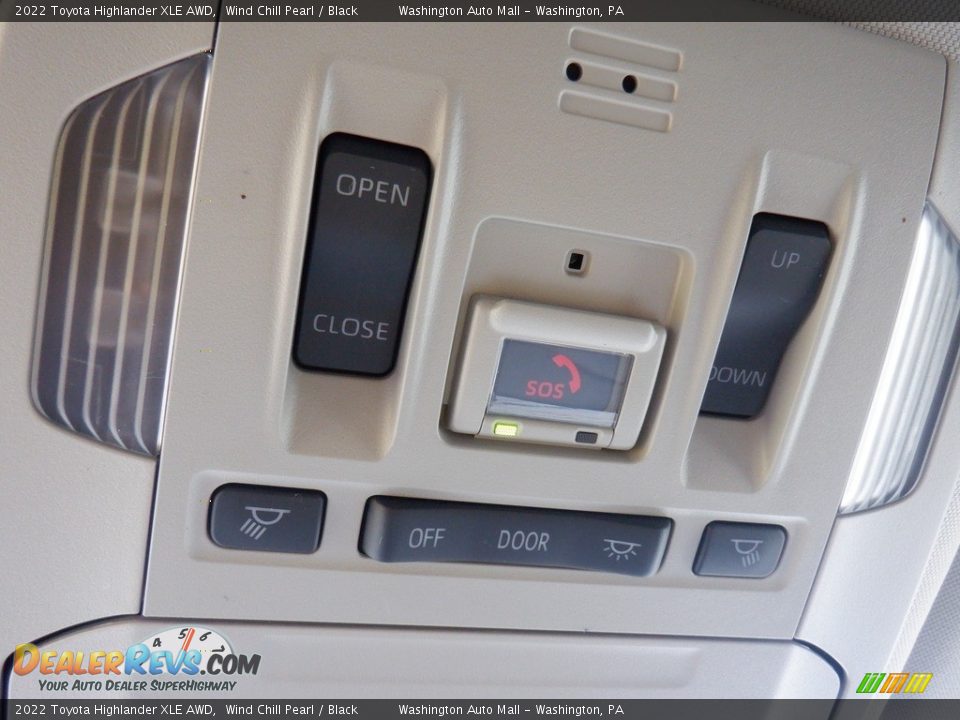 2022 Toyota Highlander XLE AWD Wind Chill Pearl / Black Photo #9