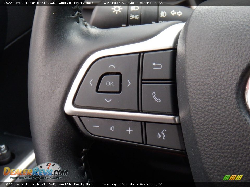 2022 Toyota Highlander XLE AWD Steering Wheel Photo #11