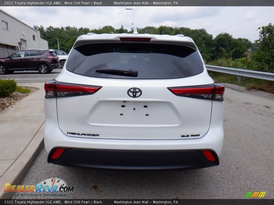 2022 Toyota Highlander XLE AWD Wind Chill Pearl / Black Photo #18