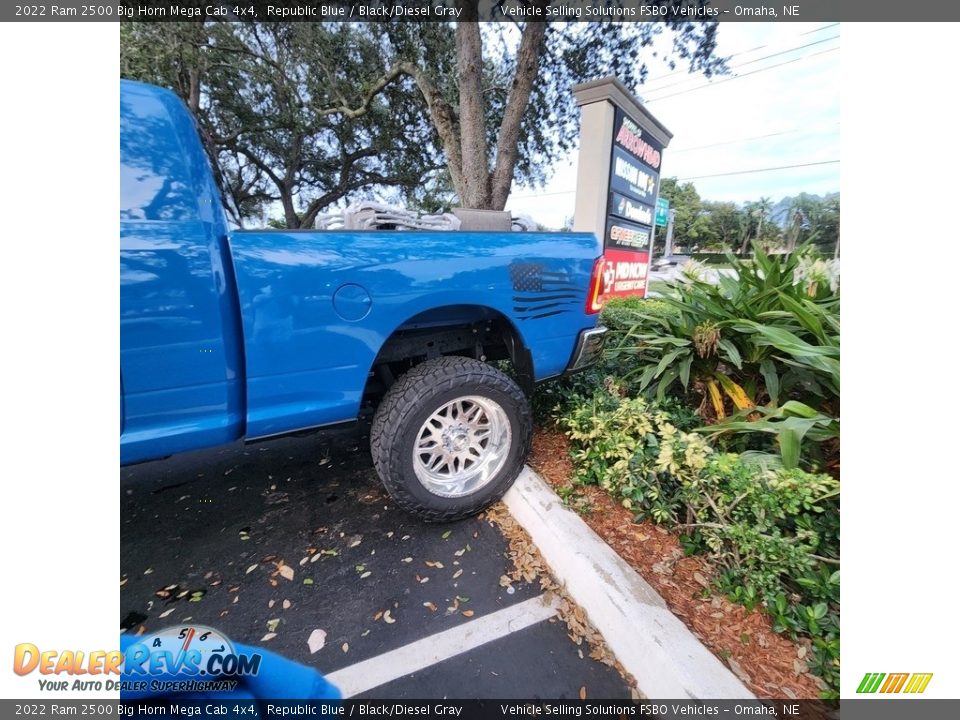 2022 Ram 2500 Big Horn Mega Cab 4x4 Republic Blue / Black/Diesel Gray Photo #8