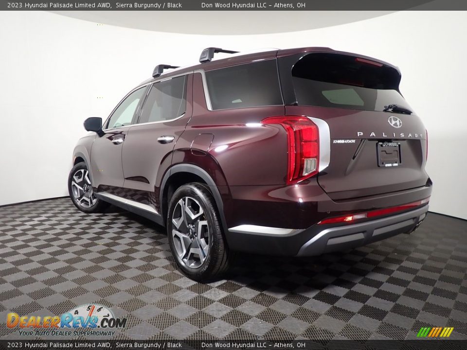 2023 Hyundai Palisade Limited AWD Sierra Burgundy / Black Photo #11