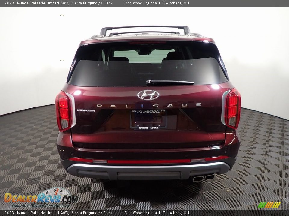 2023 Hyundai Palisade Limited AWD Sierra Burgundy / Black Photo #13