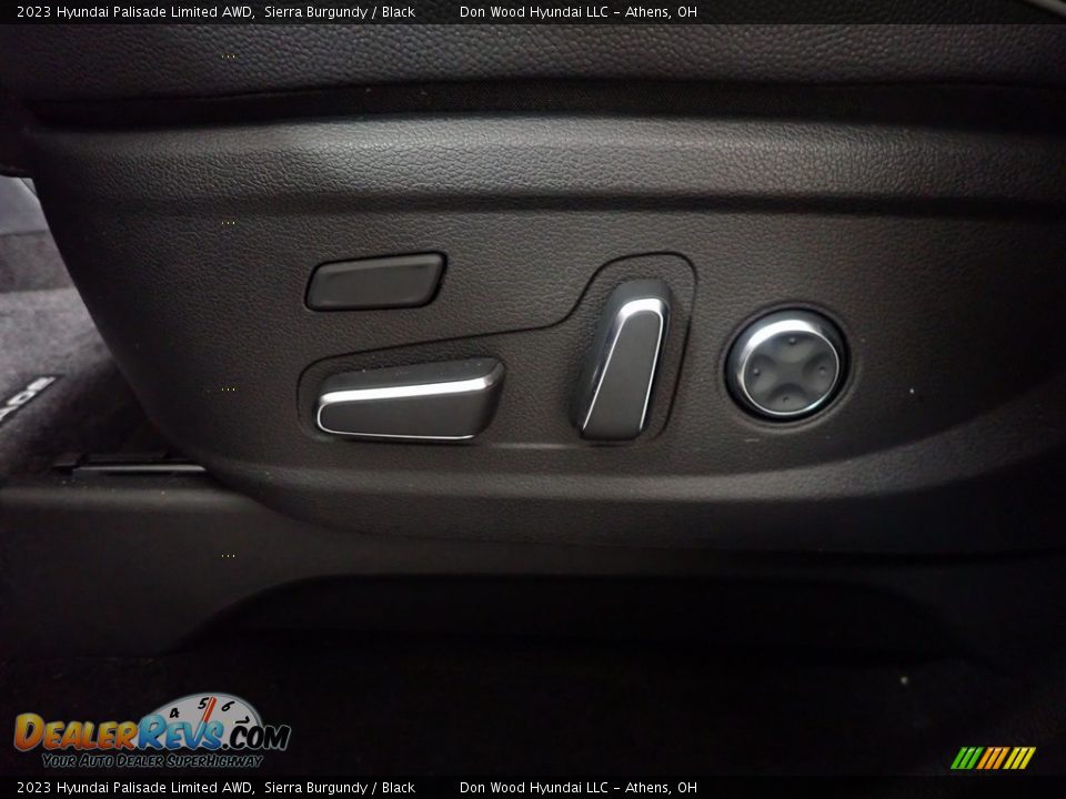 2023 Hyundai Palisade Limited AWD Sierra Burgundy / Black Photo #22